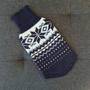 Friends Forever Pet Sweater - Winter style, size small